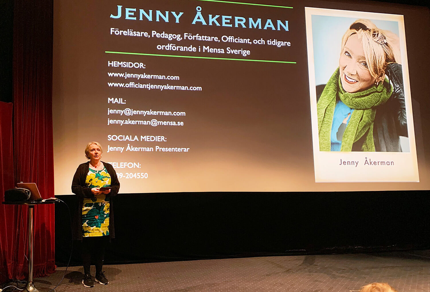 Jenny Åkerman på scenen